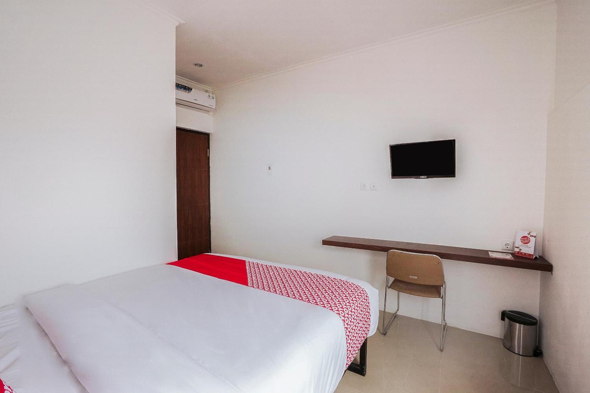 Super Oyo 2183 Cibeureum Residence Бандунг Экстерьер фото