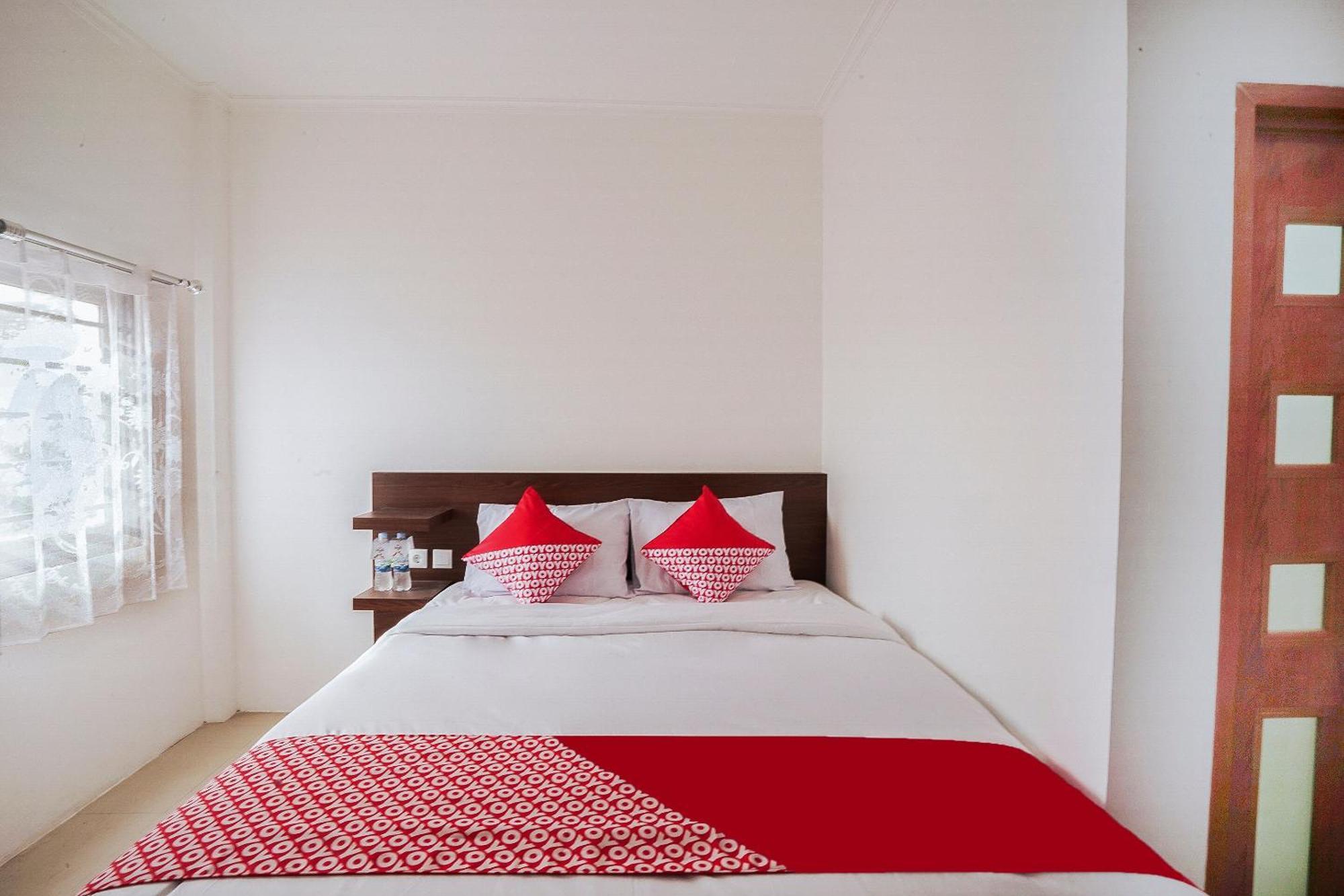 Super Oyo 2183 Cibeureum Residence Бандунг Экстерьер фото